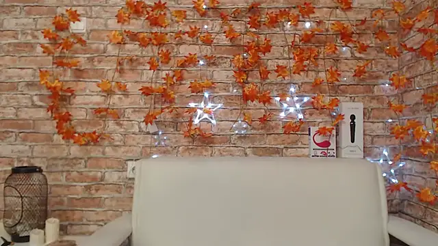 Amelia Kiss  online show from November 2025 12:53:01 AM