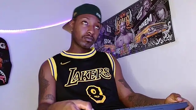 king  Black online show from February 2026 01:34:02 AM