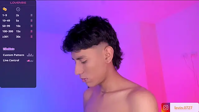 Levin Hikaru online show from October 2025 08:56:01 AM