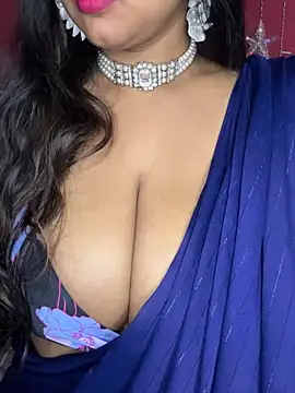 Snapshot of Playful__Princess chatting on December 2024 03:42:01 AM Playful  Princess online show from December 2024 03:42:01 AM