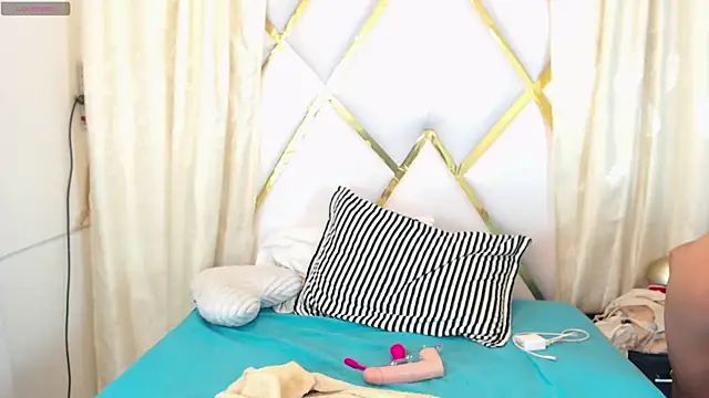 Snapshot of InkedSabrina chatting on March 2025 09:29:01 AM InkedSabrina online show from March 2025 09:29:01 AM