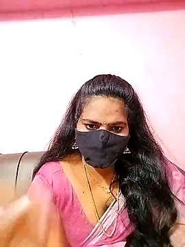 Snapshot of melina214 chatting on October 2025 04:43:02 AM melina214 online show from October 2025 04:43:02 AM