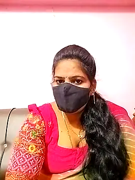 Snapshot of melina214 chatting on October 2025 03:29:01 AM melina214 online show from October 2025 03:29:01 AM