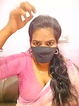 Snapshot of melina214 chatting on July 2026 04:16:01 AM melina214 online show from July 2026 04:16:01 AM