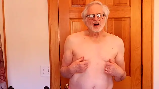 stripfun23 online show from March 2026 06:58:01 PM