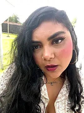 Snapshot of Juli_Walker chatting on February 2026 02:06:02 PM Juli Walker online show from February 2026 02:06:02 PM