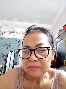 Hotestlove online show from October 2025 11:01:02 PM