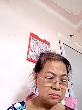 Hotestlove online show from October 2025 03:50:02 AM