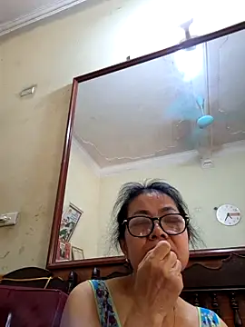 Hotestlove online show from April 2026 12:27:02 AM