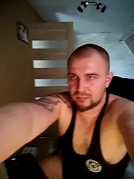 Foxyshaved online show from April 2026 10:53:02 AM