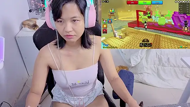 Snapshot of Kana_G chatting on November 2025 08:11:02 AM Kana G online show from November 2025 08:11:02 AM