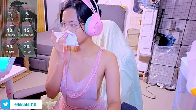 Snapshot of Kana_G chatting on February 2026 01:03:01 PM Kana G online show from February 2026 01:03:01 PM