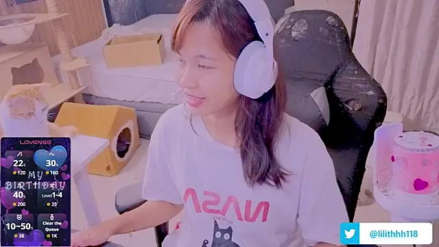 Snapshot of Kana_G chatting on June 2026 03:29:01 PM Kana G online show from June 2026 03:29:01 PM