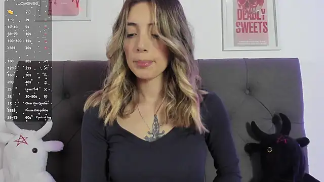 Snapshot of IsadoraGalle_ chatting on February 2026 01:19:02 PM IsadoraGalle online show from February 2026 01:19:02 PM