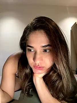 Snapshot of CuteeRose chatting on December 2025 08:16:02 PM CuteeRose online show from December 2025 08:16:02 PM