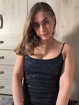 Snapshot of CuteeRose chatting on January 2026 08:32:01 PM CuteeRose online show from January 2026 08:32:01 PM