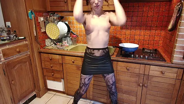 Prxscillia Tx online show from December 2024 12:11:02 PM