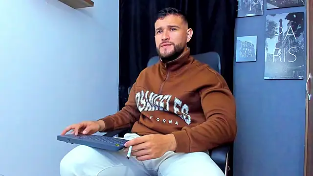 AndrewDiaz online show from November 2025 07:27:01 AM