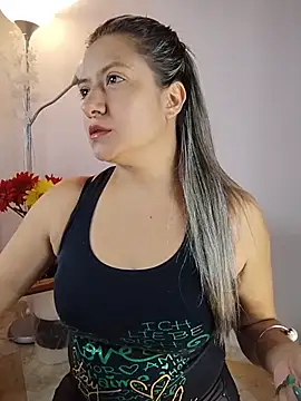 valeriahunter1 online show from August 2026 10:13:01 PM