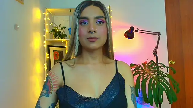 Snapshot of Yeriawaddell_ chatting on January 2025 11:50:01 PM Yeriawaddell  online show from January 2025 11:50:01 PM