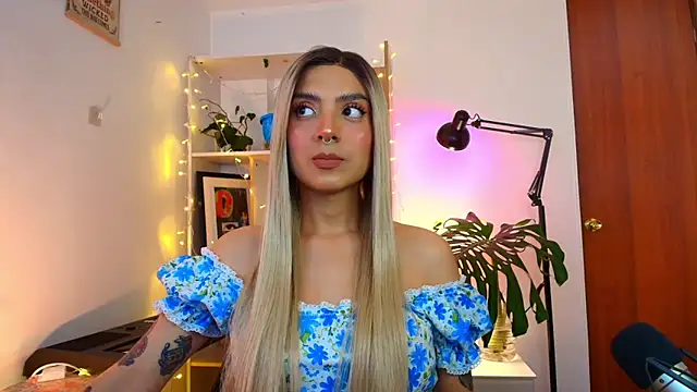 Snapshot of Yeriawaddell_ chatting on January 2025 12:28:01 AM Yeriawaddell  online show from January 2025 12:28:01 AM