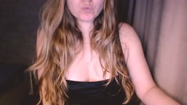 Snapshot of fiona_cute_2 chatting on October 2025 07:36:02 PM fiona cute 2 online show from October 2025 07:36:02 PM