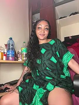 Snapshot of Candiey001 chatting on February 2026 10:49:01 PM Candiey001 online show from February 2026 10:49:01 PM