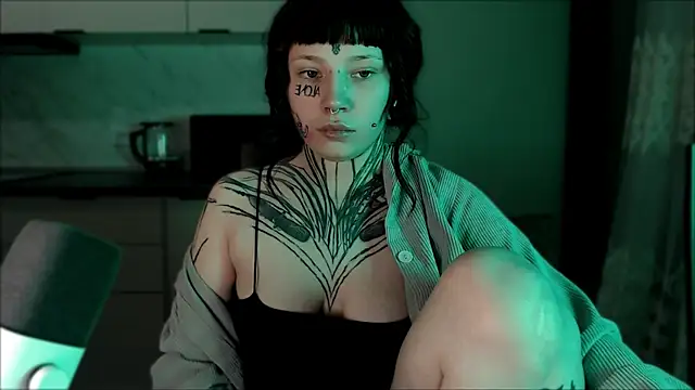 tradishka online show from February 2025 01:55:01 AM