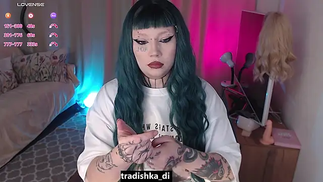 tradishka online show from February 2026 03:43:01 PM