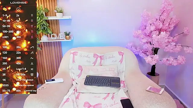 MrsFoucher online show from July 2026 09:43:01 PM