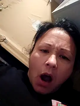 sweetkitty111 online show from March 2026 08:32:01 PM