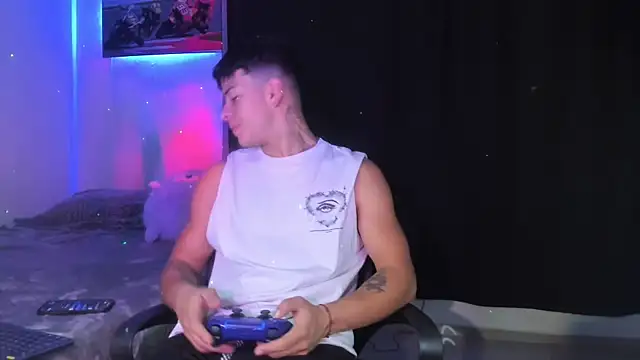 Dominic Biker   online show from December 2024 03:02:02 AM