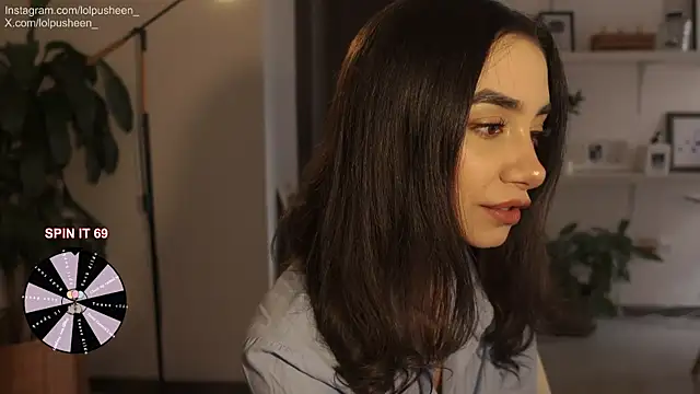 JulietteDee online show from February 2026 09:30:01 PM