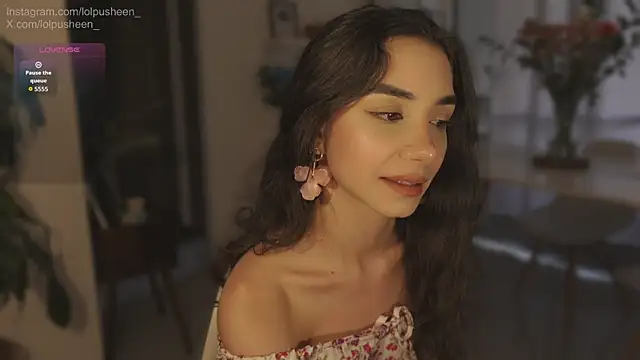 JulietteDee online show from July 2026 10:59:02 PM