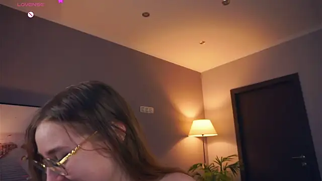 Snapshot of BanemAcard chatting on December 2024 10:34:02 AM BanemAcard online show from December 2024 10:34:02 AM