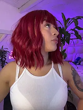 lucianaroy online show from November 2025 10:07:02 PM