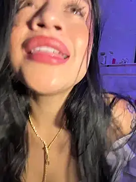 lucianaroy online show from April 2026 01:58:01 AM