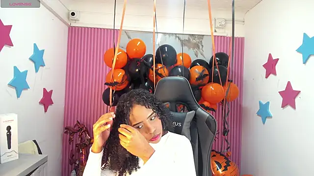 lia 16 online show from October 2025 11:00:01 AM