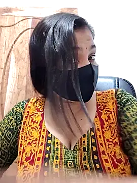 Snapshot of Ritusri_Dotta chatting on December 2025 03:31:01 PM Ritusri Dotta online show from December 2025 03:31:01 PM