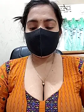 Snapshot of Ritusri_Dotta chatting on April 2026 06:49:02 PM Ritusri Dotta online show from April 2026 06:49:02 PM