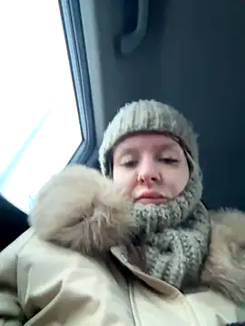 Snapshot of LikaCat chatting on November 2025 02:00:01 AM LikaCat online show from November 2025 02:00:01 AM