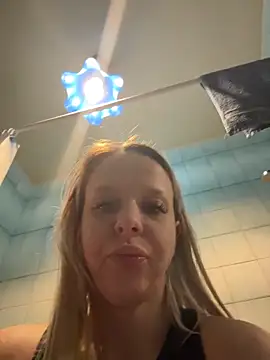 LikaCat online show from December 2025 03:33:01 AM