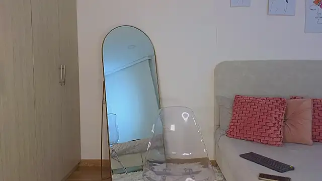 KristennBlue online show from February 2026 04:52:02 PM