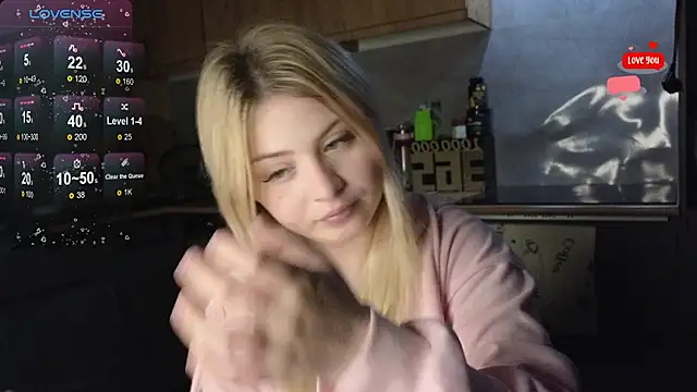 shy blondiee online show from May 2026 09:31:01 PM