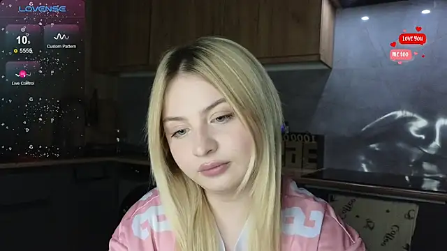 shy blondiee online show from May 2026 09:30:02 PM
