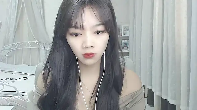 Snapshot of Jenny-Z chatting on January 2026 02:14:01 AM Jenny-Z online show from January 2026 02:14:01 AM