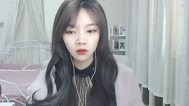 Snapshot of Jenny-Z chatting on February 2026 02:04:02 AM Jenny-Z online show from February 2026 02:04:02 AM