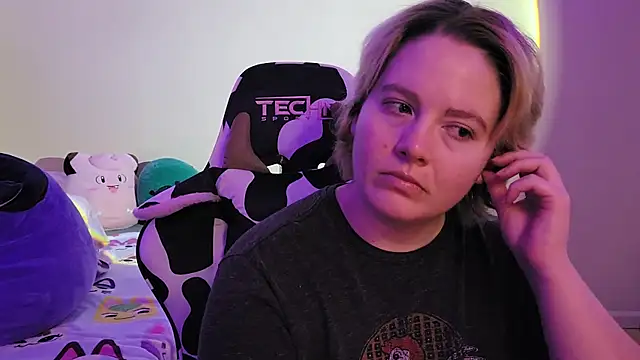 InternetFairy XO online show from December 2024 08:47:02 PM