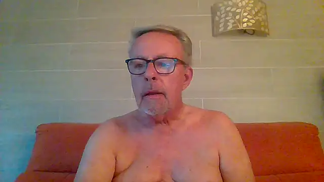 tuggy59 online show from May 2026 05:05:02 AM