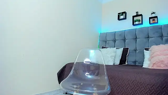 Alex cute77 online show from January 2025 03:24:01 PM